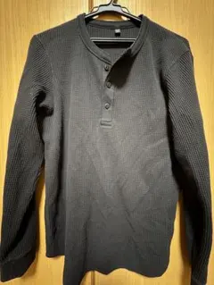 UNIQLO ブラック ヘンリーネック M