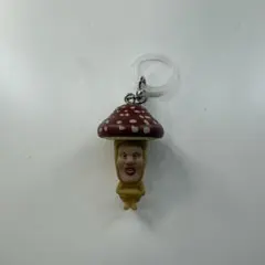 こびとづかん　　めじるしアクセサリー　ベニキノコビト