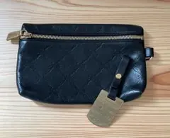 ロンシャン　Longchamp　レザーポーチ　タグのサムネイル