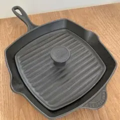 ル・クルーゼ　スクエアスキレット＆パニーニプレス　26cm マットブラックのサムネイル