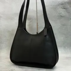 Item thumbnail for item 0e7ab8d5-80ec-479c-8932-5a4fb2c23c2d