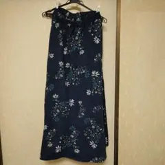 【4/12まで販売】花柄 ネイビー ロングスカート M