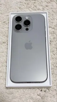 Apple iPhone 15 Pro ナチュラルチタニウム 512GB