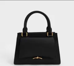 CHARLES & KEITH ブラックハンドバッグ　ショルダーベルト付