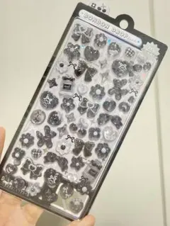 ブラック　リボン　ボンボンドロップシール