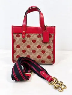 COACH ハート柄 ショルダーバッグ