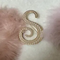 SHEIN フェイクパール文字デザインブローチ S