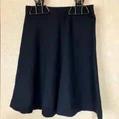 UNIQLO ネイビー フレアスカート Mサイズ　ストレッチ素材
