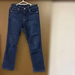 UNIQLO ダークブルーデニムパンツ