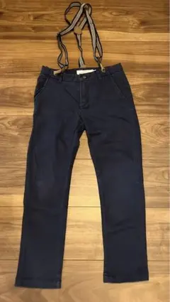 H&Mのサスペンダー付きパンツ　120cm