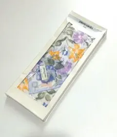 ピエールカルダン 花柄ハンカチ 未使用 箱付のサムネイル