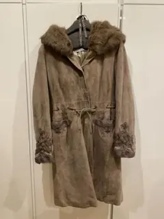 極美品 シェルヴィーノ フード付きロングコートのサムネイル