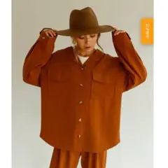 アンティローザホリデー トップス