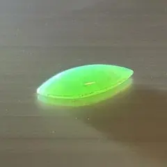 本翡翠 ヒスイ ルース 2.65ct マーキス型 半透明 天然石
