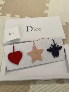 Dior チャームセット ハート 星 蜂