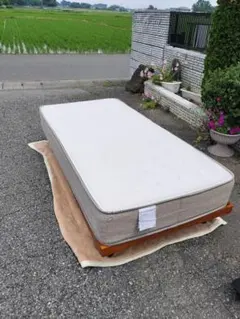 【埼玉県直接引き取り】ニトリ　ベッドマットレス　サラス 埼玉県直接引き取り】ニトリ ベッドマットレス サラス - メルカリ