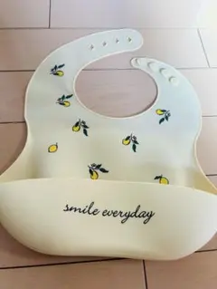 レモン柄シリコンお食事エプロン