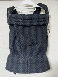 アーティポッペ 抱っこ紐 アローゾロ ザイガイスト ブラック