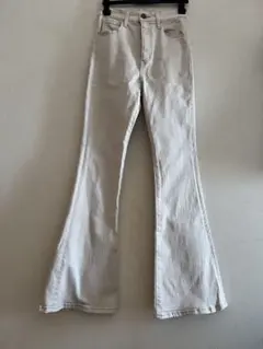 rienda美品ホワイト ブーツカットデニム