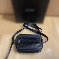 SAINT LAURENT ブラックショルダーバッグ　カメラバック