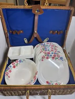 花柄プラスチック皿セット ピクニックバスケット