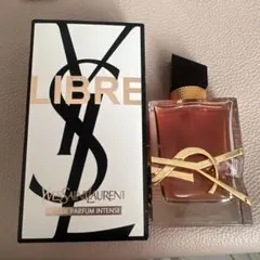 リブレ オーデパルファム ベリークラッシュ30mL・ノベルティポーチ