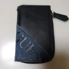 GUESS　コインケース