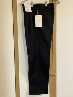 UNIQLO エクストラファインコットン ツータックチノ ネイビー82x85のサムネイル