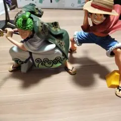 ワンピース ルフィ＆ゾロ三銃士フィギュア 宝箱付き - メルカリ