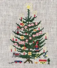 フレメ完成品　国旗のクリスマスツリー