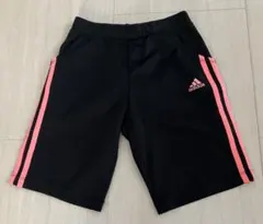 adidasアディダス　ハーフパンツ　黒/ピンク　サイズ130