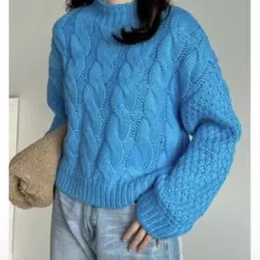 青 ケーブルニット 長袖セーター