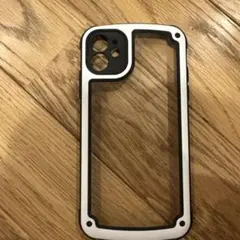 iPhone11対応 iPhoneケース ブラック、ホワイト