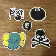 STUSSY ステューシー KAWS 防水ステッカー 5枚セットのサムネイル