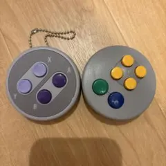 Nintendo スーパーファミコン コントローラー キーチェーン 2個セット