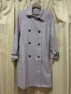 ベージュ ダブルトレンチコート