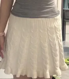 ホワイト ケーブル編み ニットミニスカート