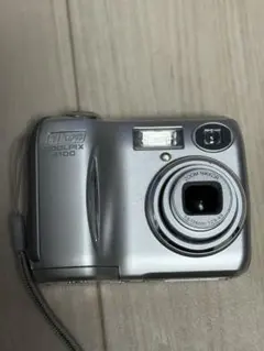 【動作OK】Nikon COOLPIX E4100 単三電池駆動　デジタルカメラのサムネイル
