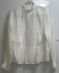 ZARA レース装飾付き ホワイト長袖ブラウス