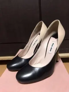 miu miu ミュウミュウバイカラーピンヒールパンプスのサムネイル