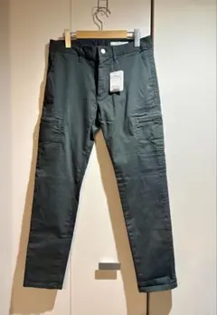 UNTITLED⭐︎新品未着用　ストレートパンツ　Mサイズ