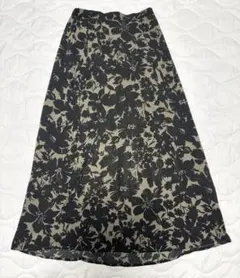 GU フレアロングスカート 花柄
