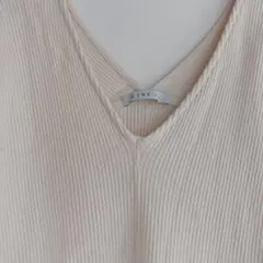 Vネックスリットリブ　カットソー