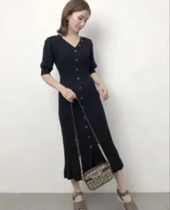 フロントボタンデザインニットワンピース ブラック　snidel