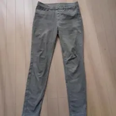 ユニクロ　ストレッチパンツ