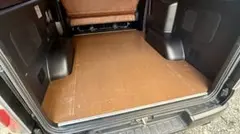 新車取り外し 200系ハイエース荷台カーペット - メルカリ