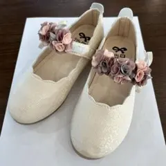 フォーマルシューズ　オフホワイト　キラキラ　17cm 花　卒園式　入学式