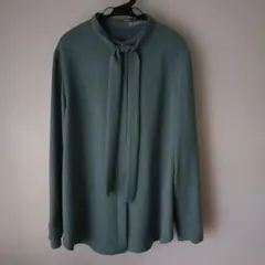極美品☆theory luxe ボウタイブラウス　40 グリーン　緑 Theory luxe - 極美品☆theory luxe ボウタイブラウス 40 グリーン 緑