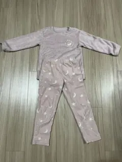 ユニクロ　フリース　パジャマ　女の子　130 長袖　長ズボン　ポケモン　イーブイ