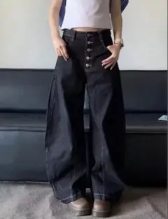 ブラックワイドレッグデニムパンツ
